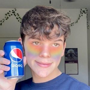 Meet your Posher, Ian